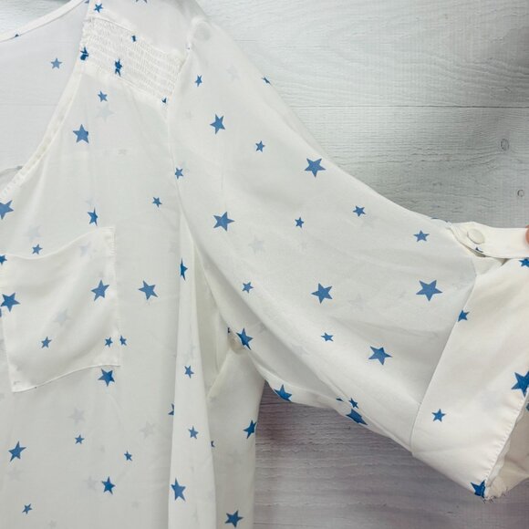 Torrid Harper Georgette Blouse Sheer Blue Star Print Roll Tab Sleeve Plus 2 | 2X - Picture 5 of 12